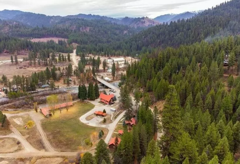 Southfork Lodge Cabin 1