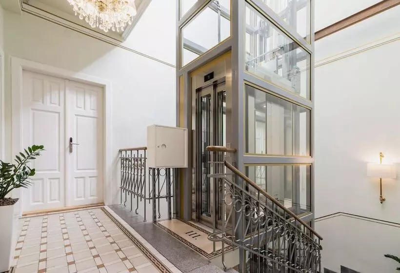 Bracka 15   Main Square Apartments