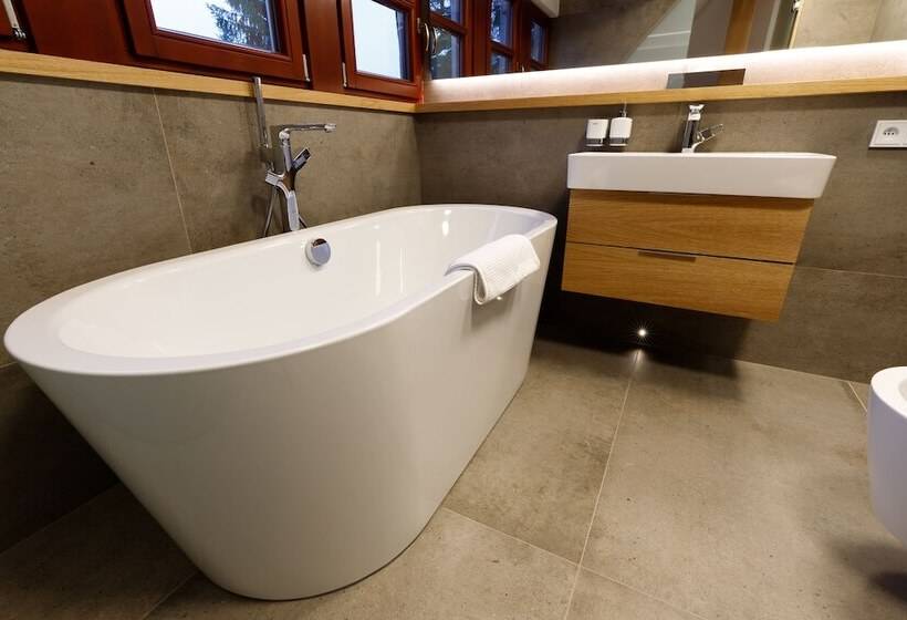 בית מלון כפרי Bedriska Wellness Resort & Spa