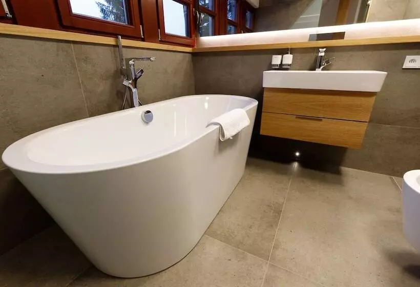 호텔 Bedriska Wellness Resort & Spa