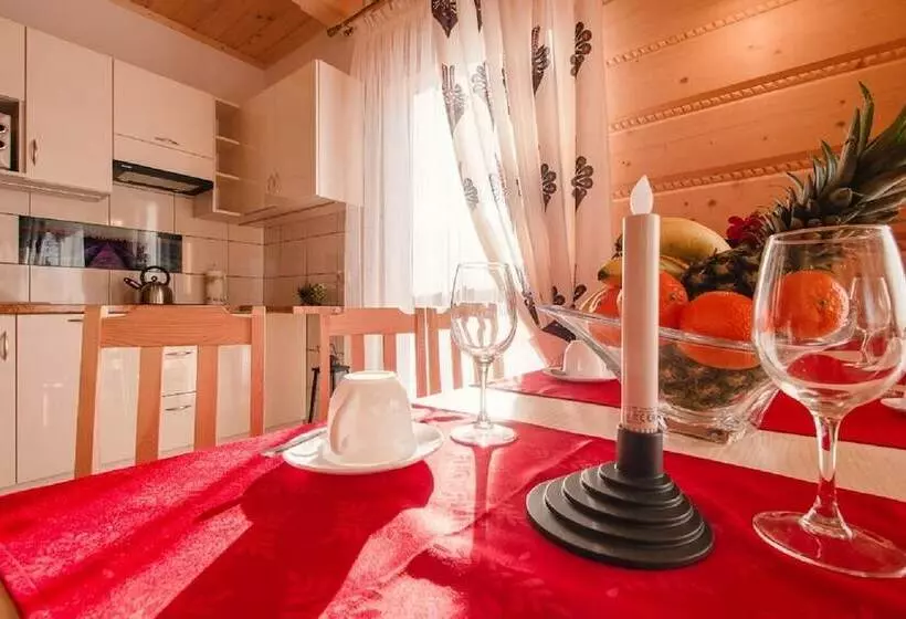 Hotelli Chata Pod Jemiołą