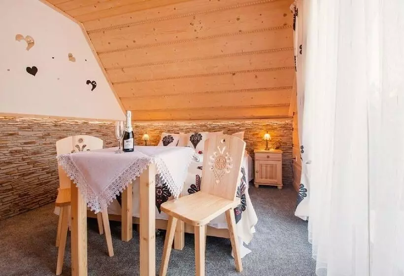 Hotelli Chata Pod Jemiołą