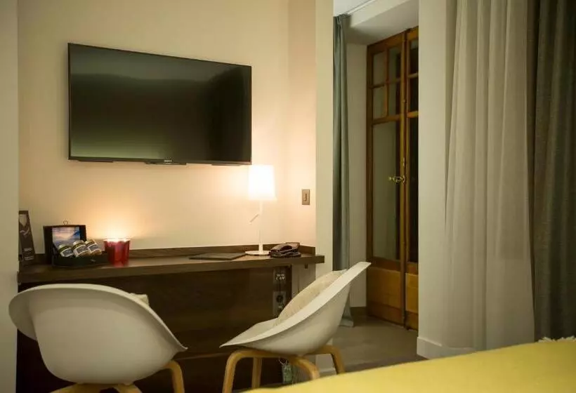 Hotel Hôtel Des Voyageurs Boutique