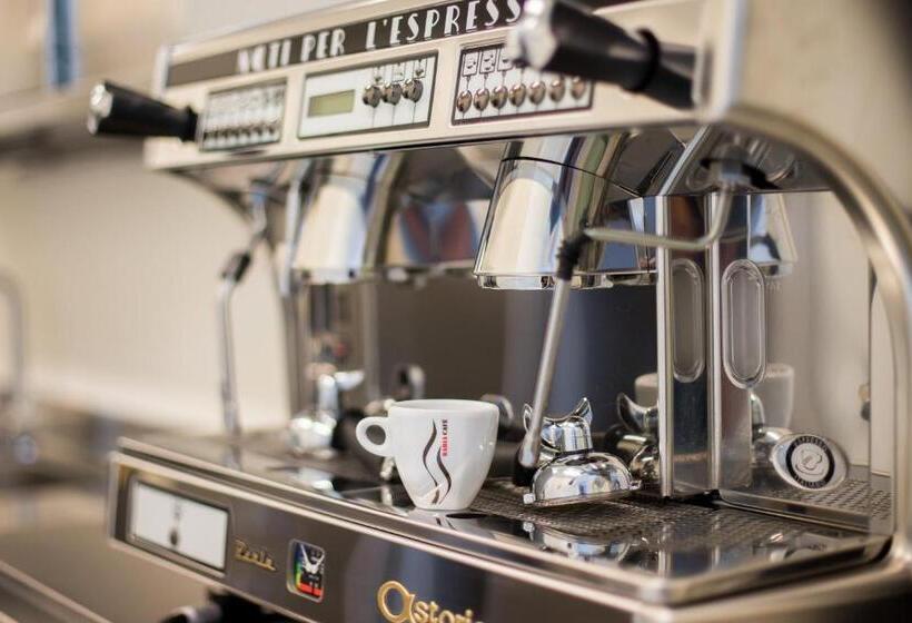 هتل Hôtel Des Voyageurs Boutique