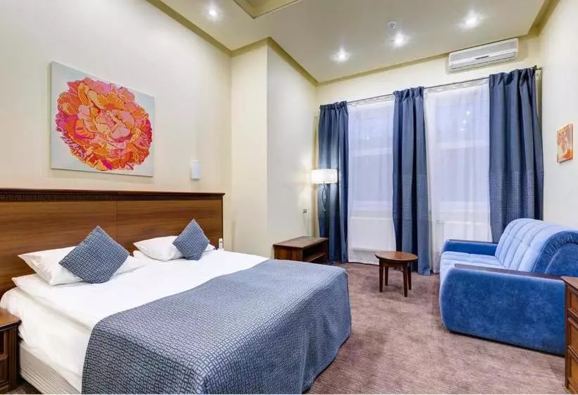 Hotelli Nautilus Inn