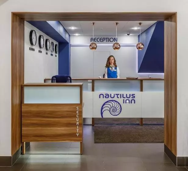 Hotelli Nautilus Inn