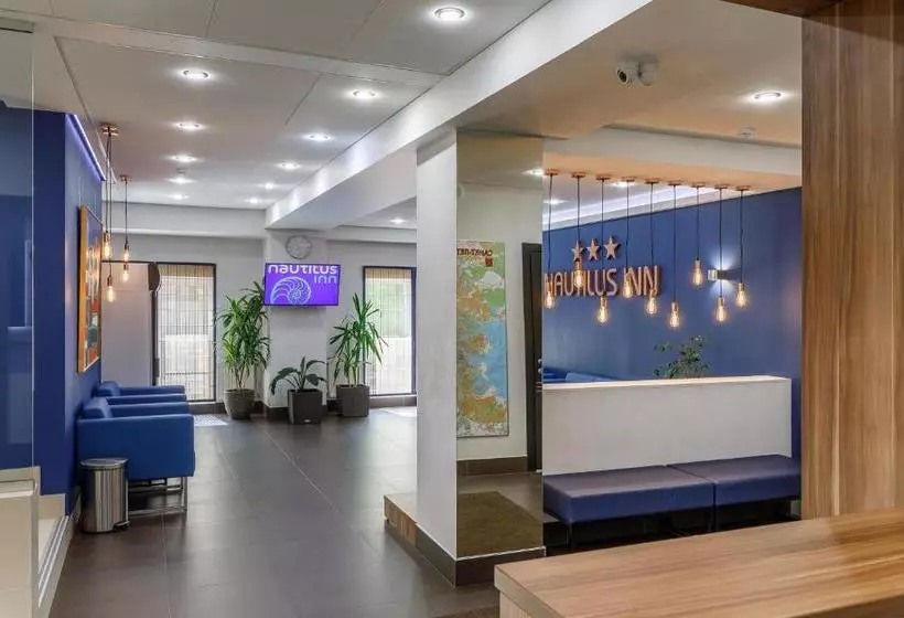 Hotelli Nautilus Inn