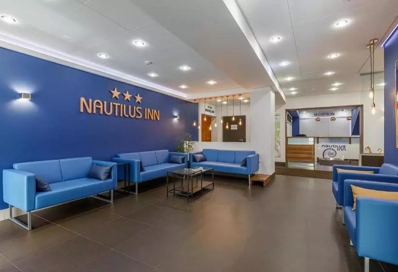 Hotelli Nautilus Inn