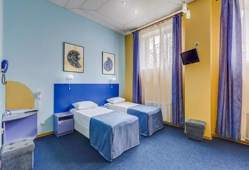 Hotelli Nautilus Inn