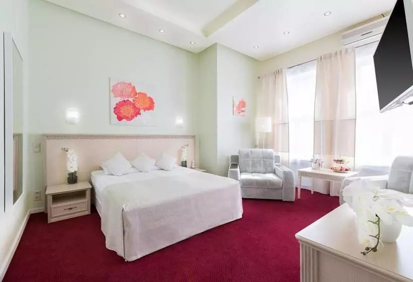 Hotelli Nautilus Inn