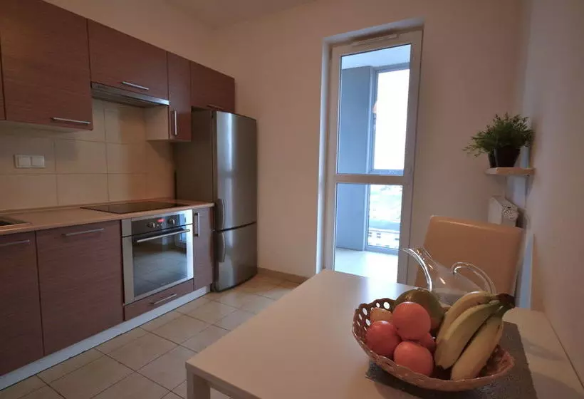 هتل Senator Warsaw Apartments