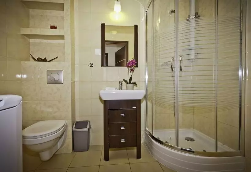 هتل Senator Warsaw Apartments