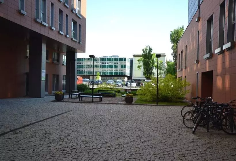 هتل Senator Warsaw Apartments