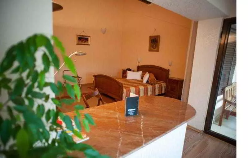 فندق The Seasons