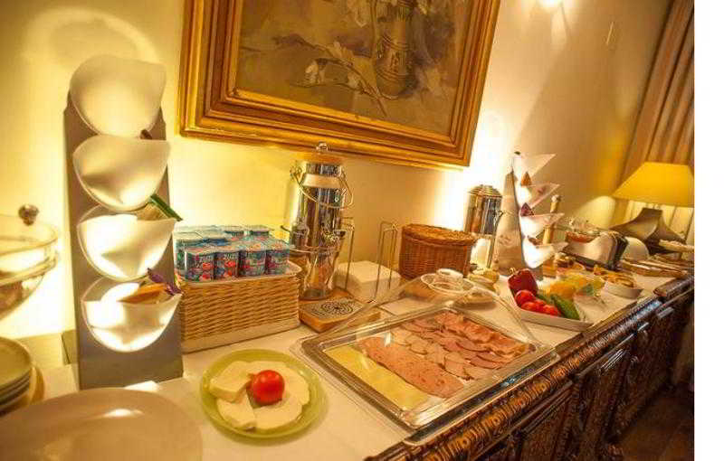 فندق The Seasons