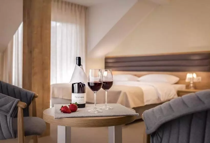 هتل Zamek Księża Góra