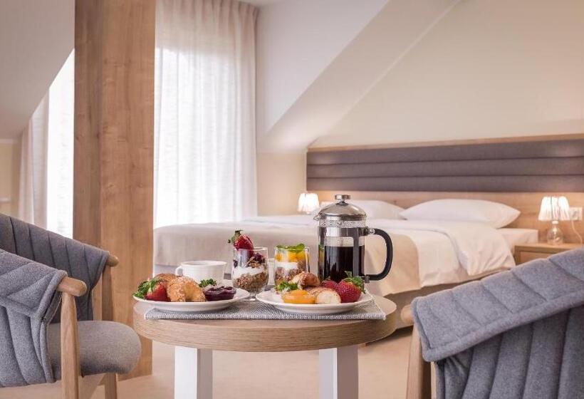 Отель Zamek Księża Góra