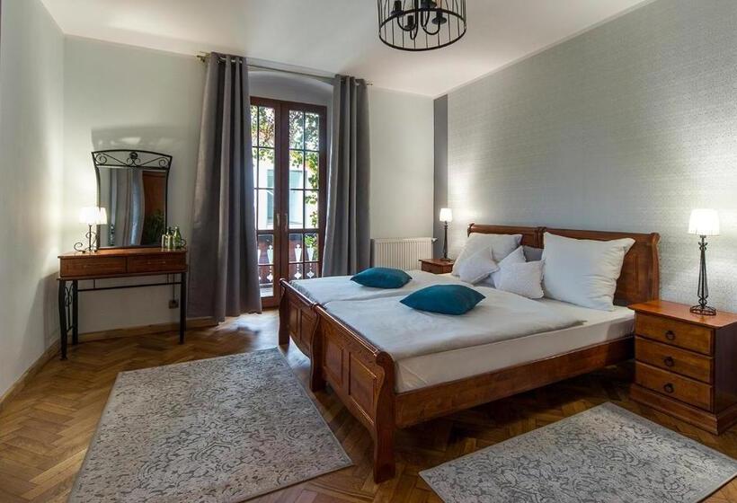 Отель Zamek Księża Góra