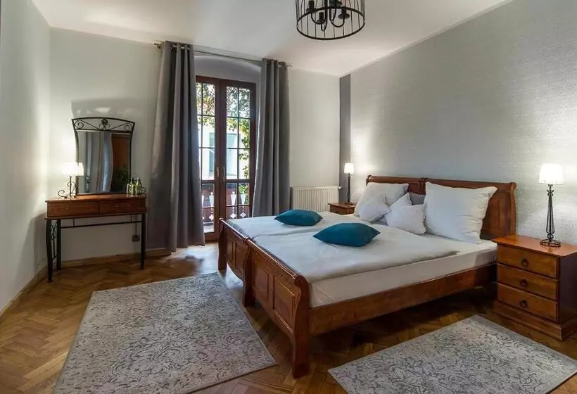 هتل Zamek Księża Góra