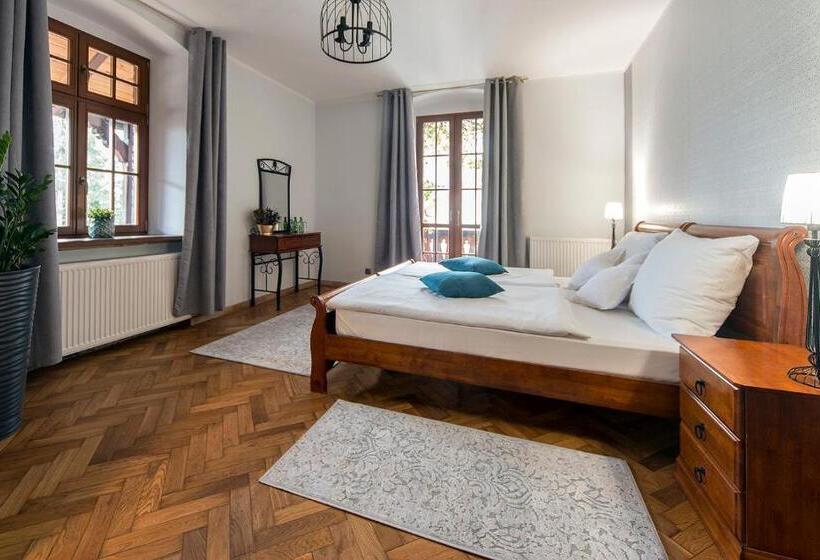 Отель Zamek Księża Góra