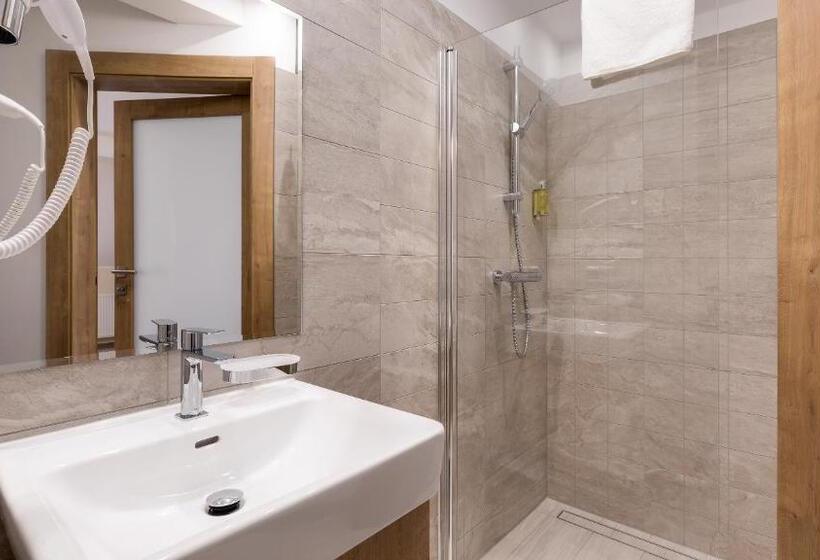 Отель Zamek Księża Góra