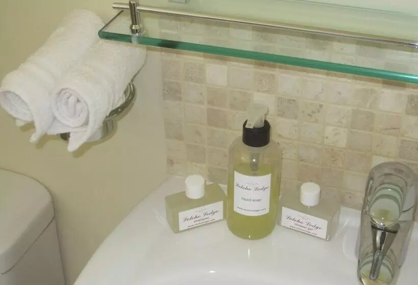 Loloho Lodge   24h Solar Power