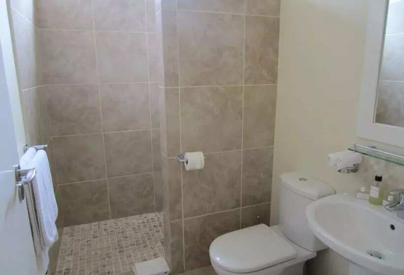 Loloho Lodge   24h Solar Power