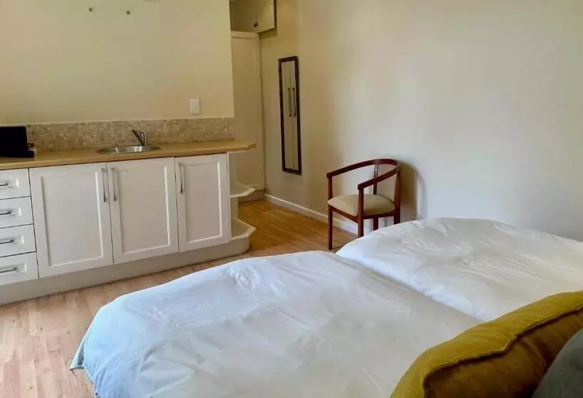 Loloho Lodge   24h Solar Power