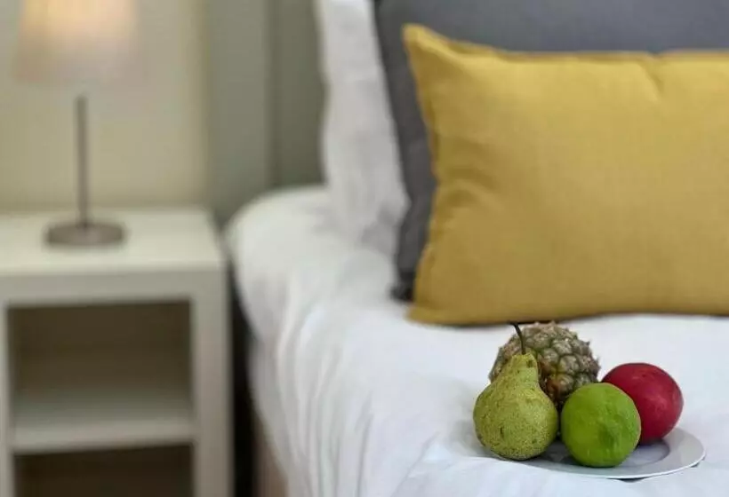 Loloho Lodge   24h Solar Power