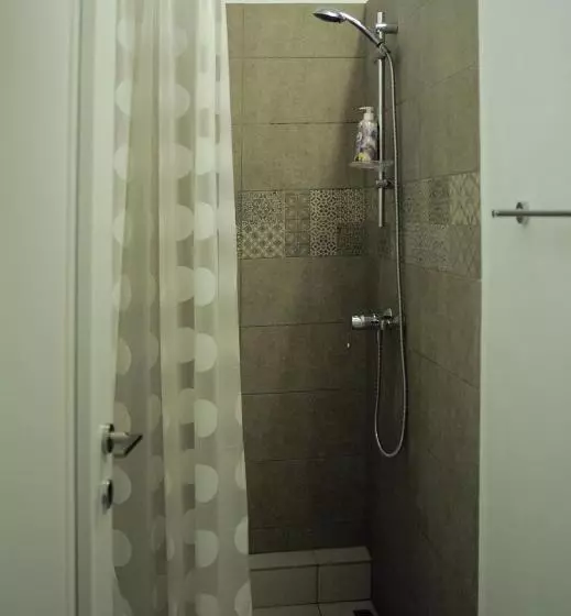 Vintage Downtown Hostel