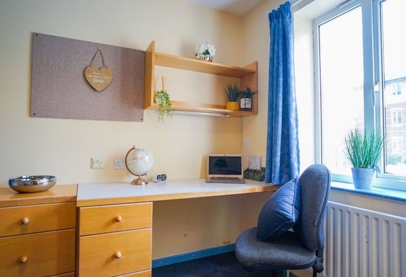 הוסטל Room For Students Only Stockton On Tees