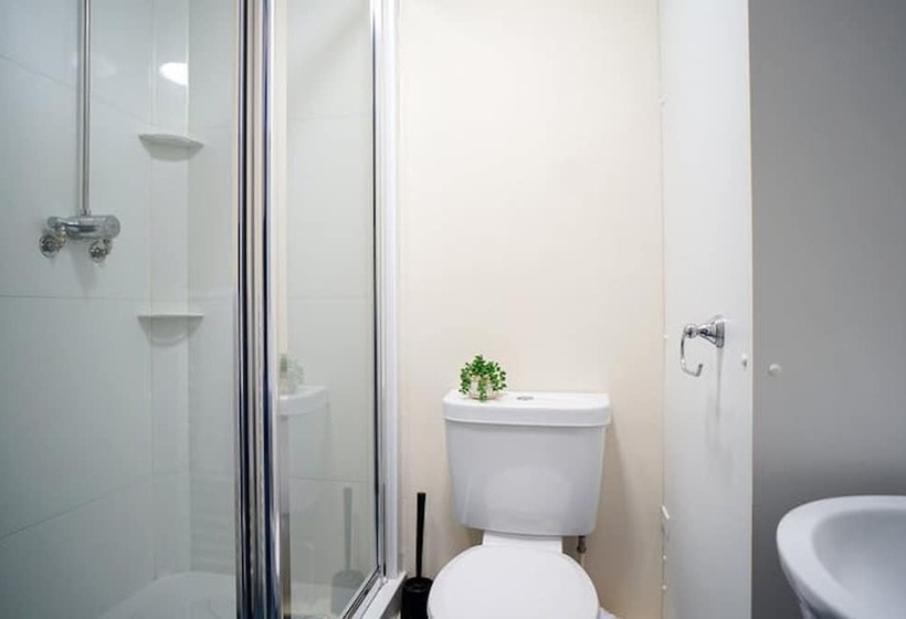 הוסטל Room For Students Only Stockton On Tees