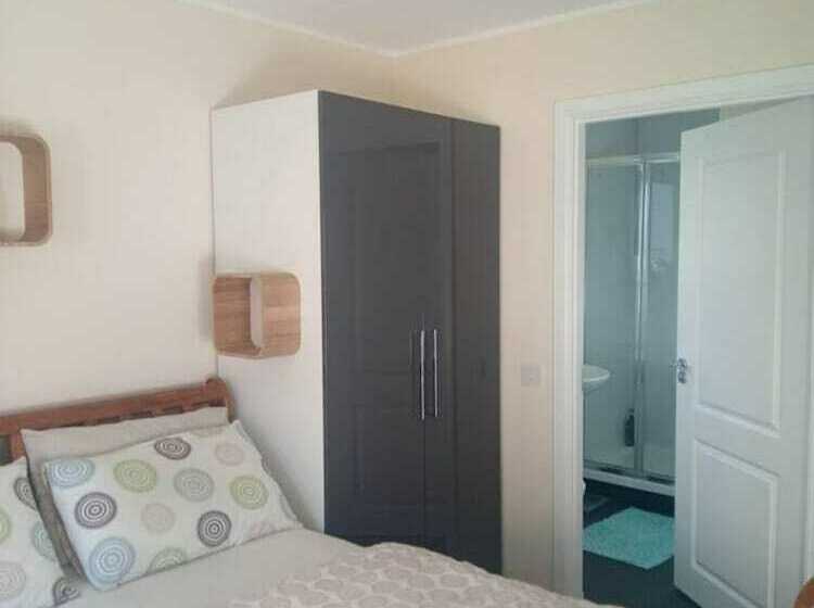 Charming Lodge,cosy, Comfortable,ideal Location