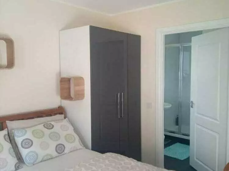 Charming Lodge,cosy, Comfortable,ideal Location