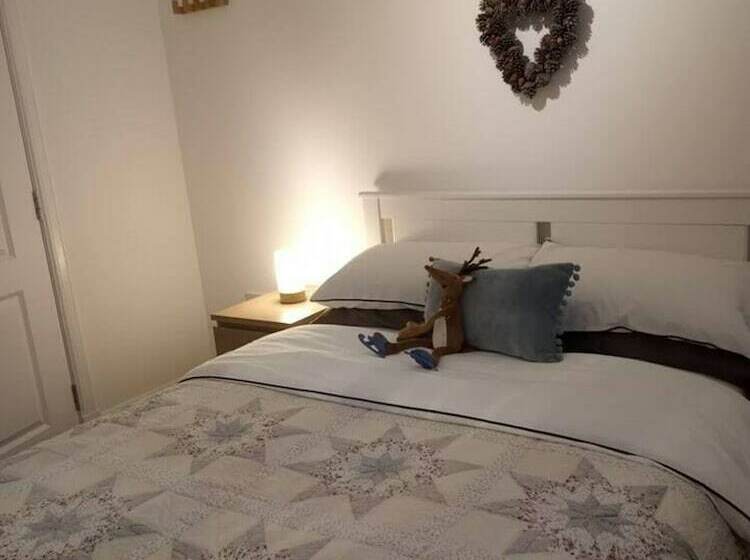 Charming Lodge,cosy, Comfortable,ideal Location