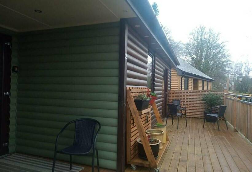 Charming Lodge,cosy, Comfortable,ideal Location