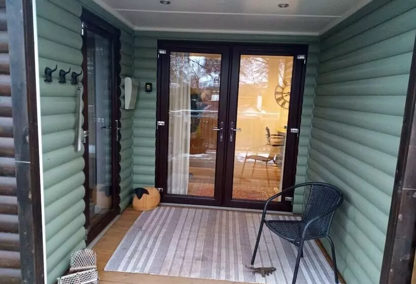 Charming Lodge,cosy, Comfortable,ideal Location