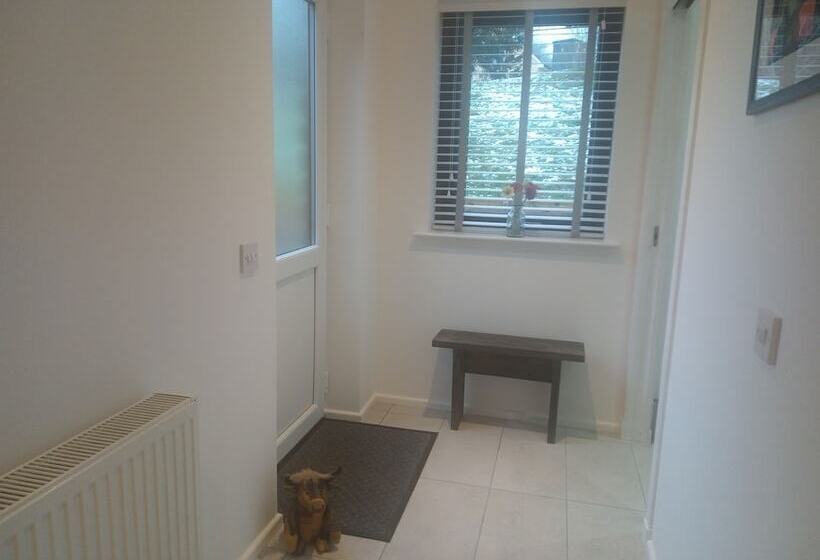 Charming Lodge,cosy, Comfortable,ideal Location