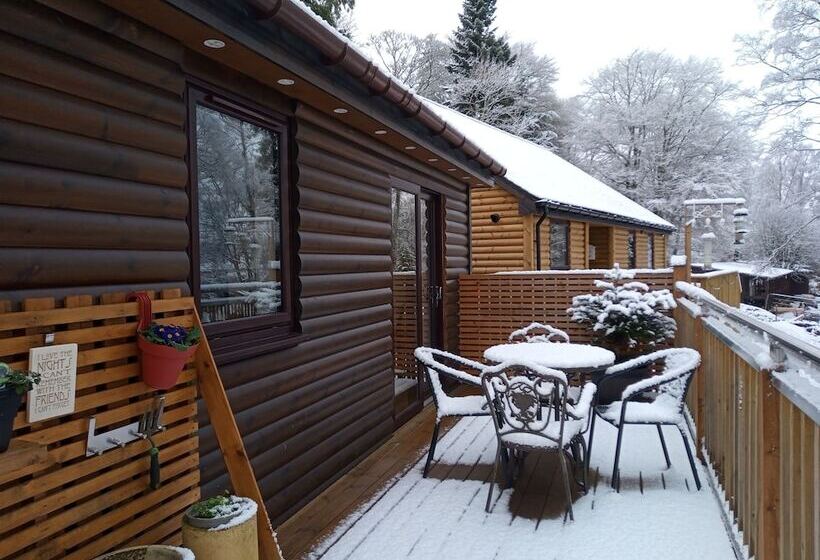Charming Lodge,cosy, Comfortable,ideal Location