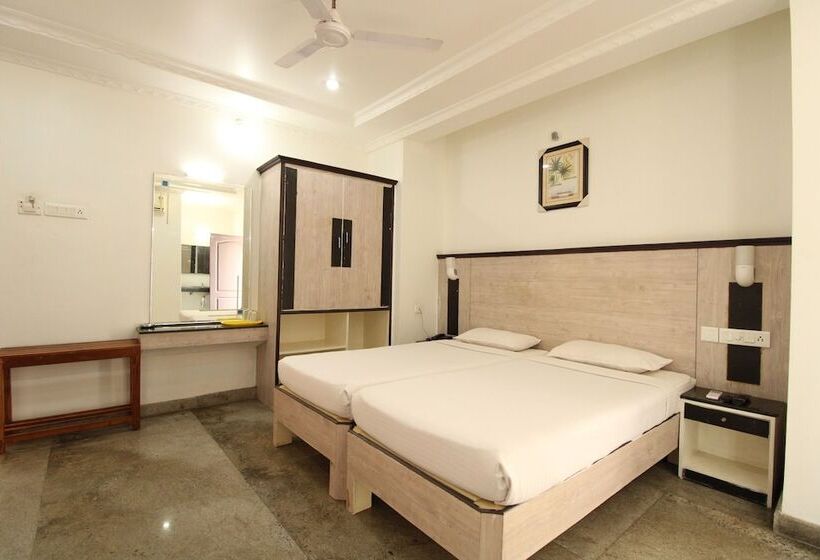 The Hotel Temple View