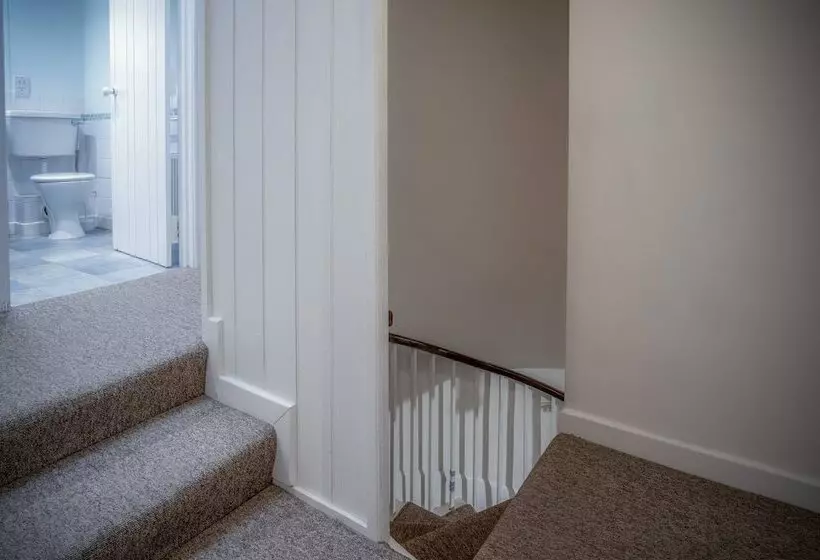 Poppy Cottage  3 Bed Cottage  Pembroke