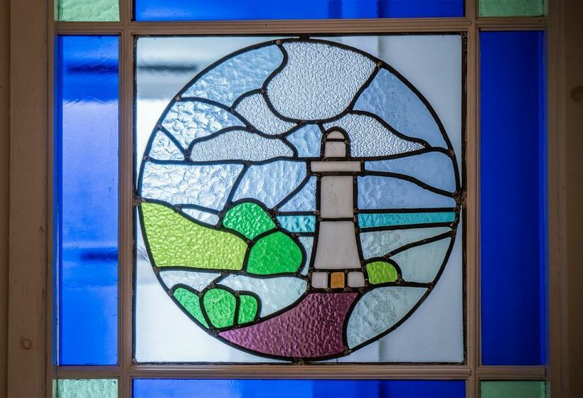 Poppy Cottage  3 Bed Cottage  Pembroke