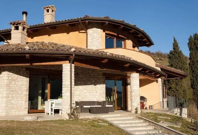 Residenssi Beautiful 4 Bed House In Urbino In The Marche