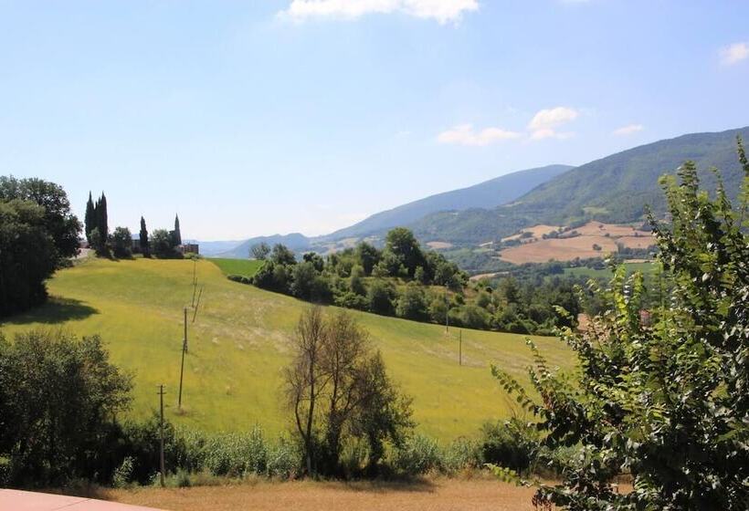 Rezidans Beautiful 4 Bed House In Urbino In The Marche
