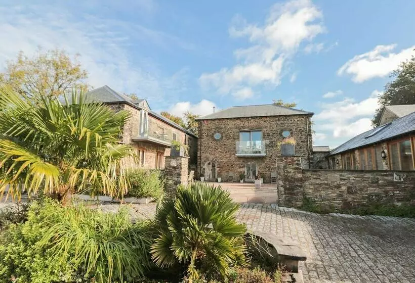 リゾートホテル The Manor At Bratton Clovelly
