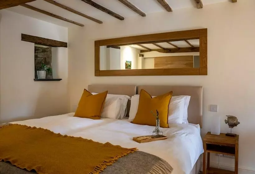 リゾートホテル The Manor At Bratton Clovelly