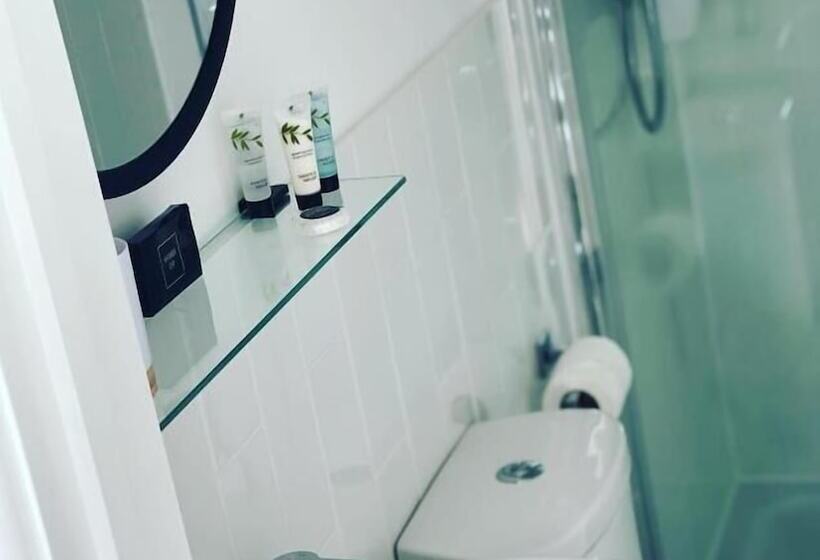 住宿加早餐  White Stag Lodge