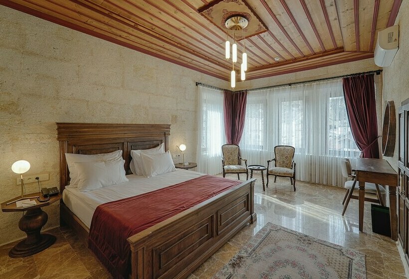 هتل Solem Cave Suites