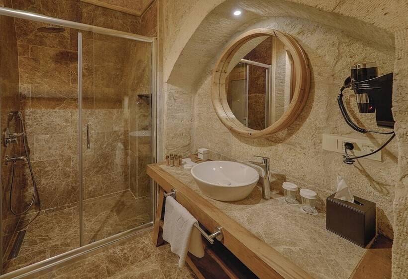هتل Solem Cave Suites