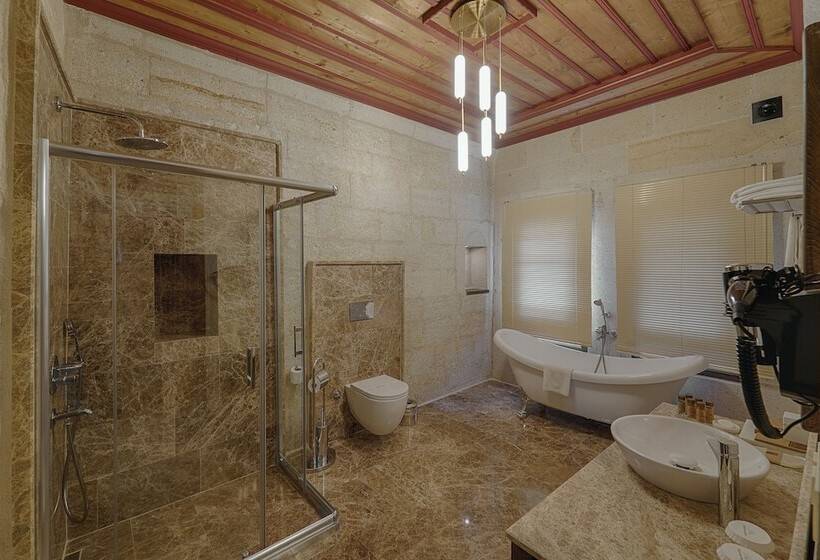 هتل Solem Cave Suites